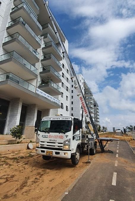 מנופי הרמה בשירות חירום