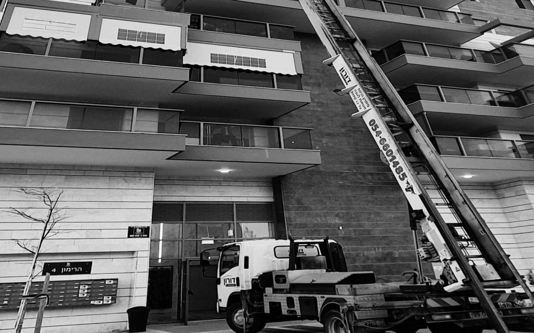 מנופי הרמה בקרית מלאכי – המדריך המלא לשירותי הרמה מקצועיים באזור